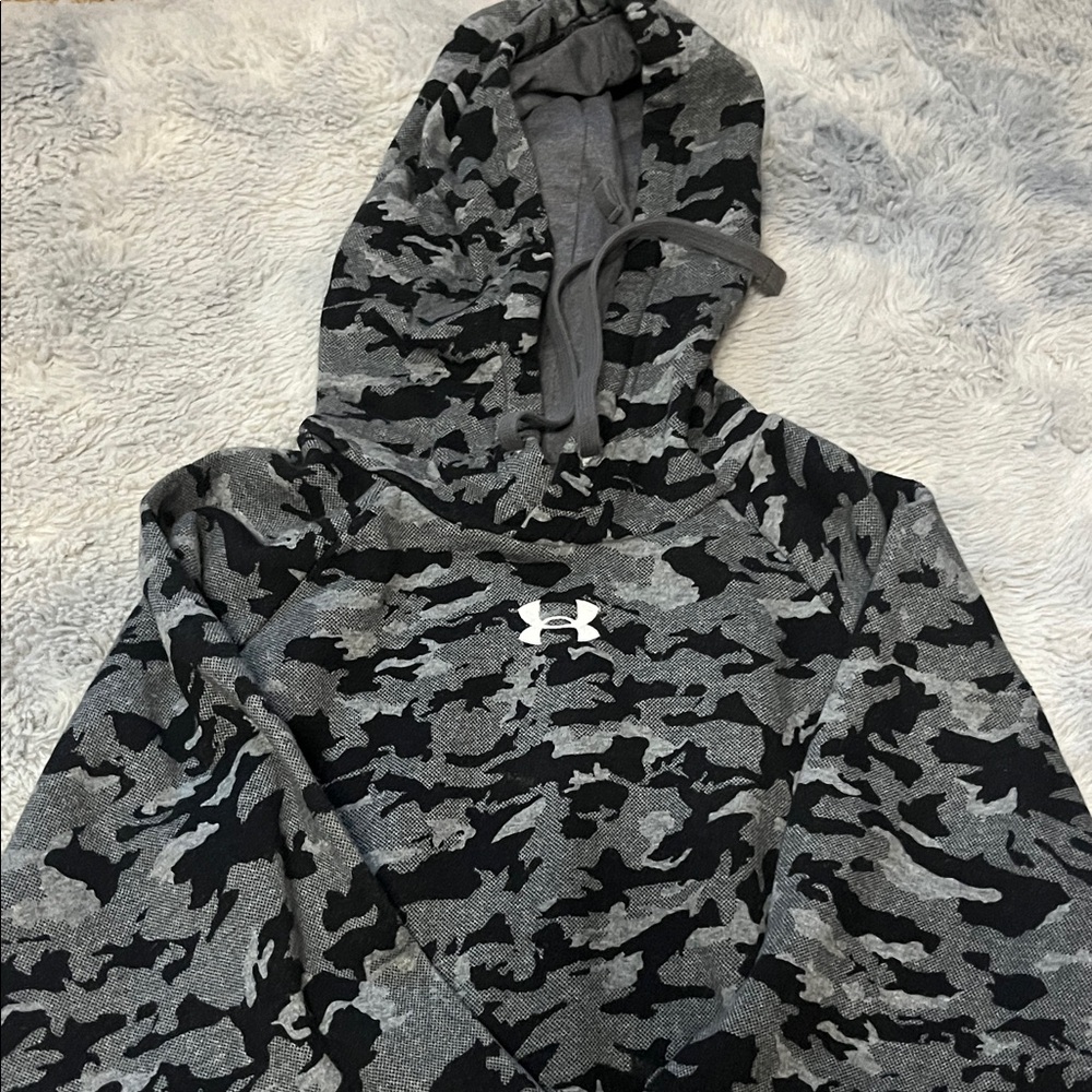 Under Armour Gray Camouflage Hoodie